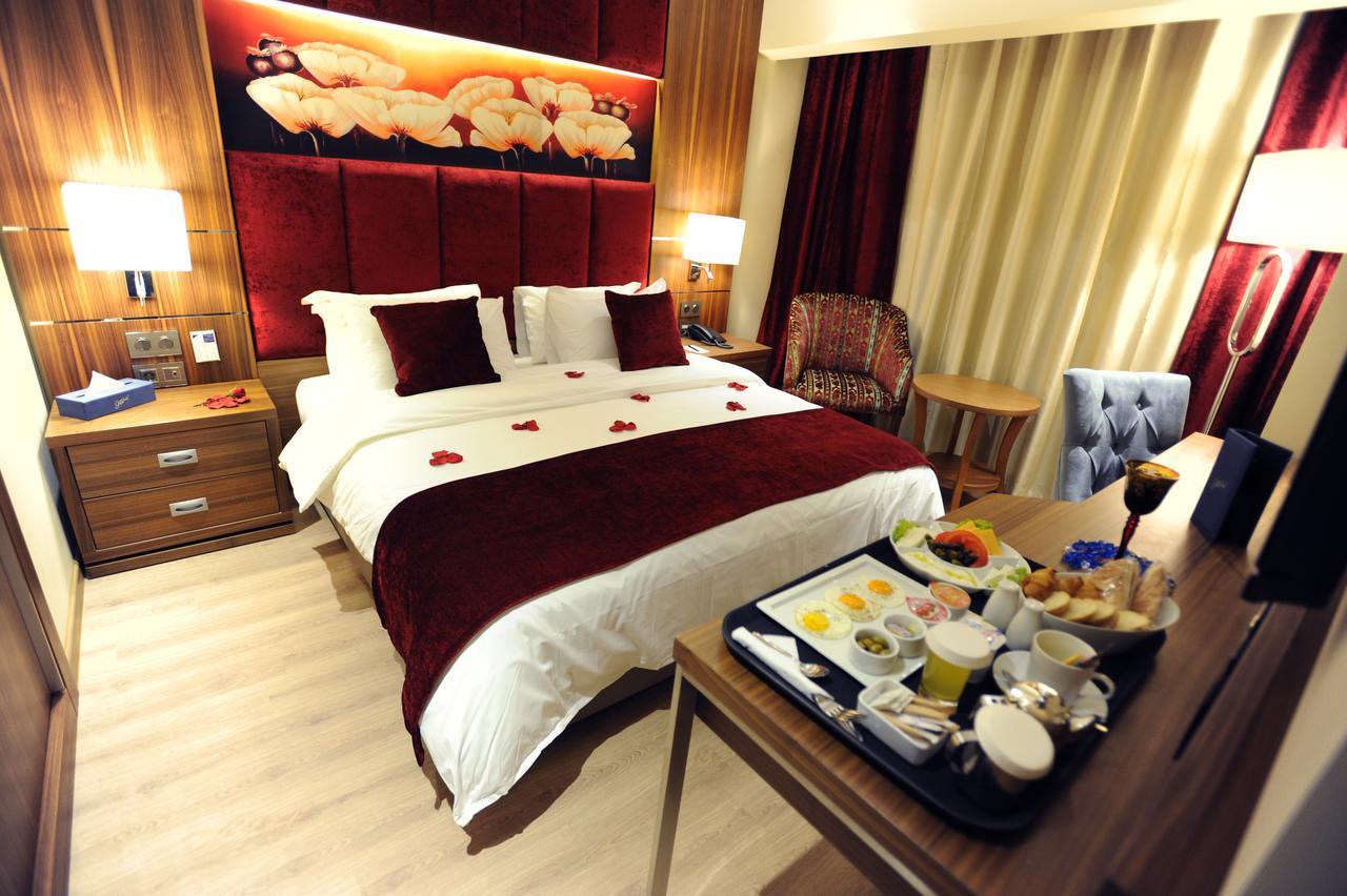 Gems Hotel Бейрут Екстериор снимка