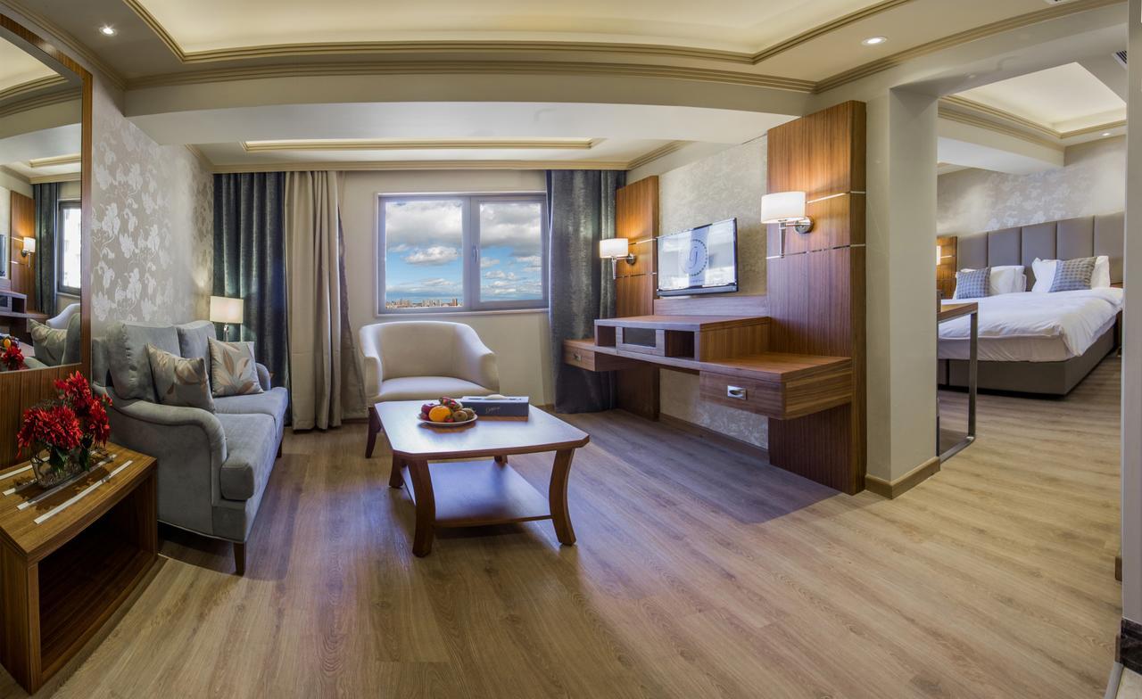 Gems Hotel Бейрут Екстериор снимка