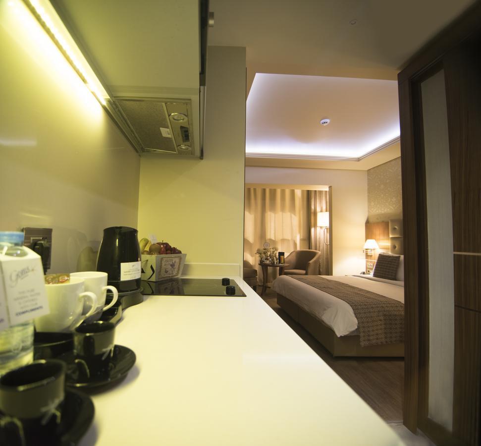 Gems Hotel Бейрут Екстериор снимка