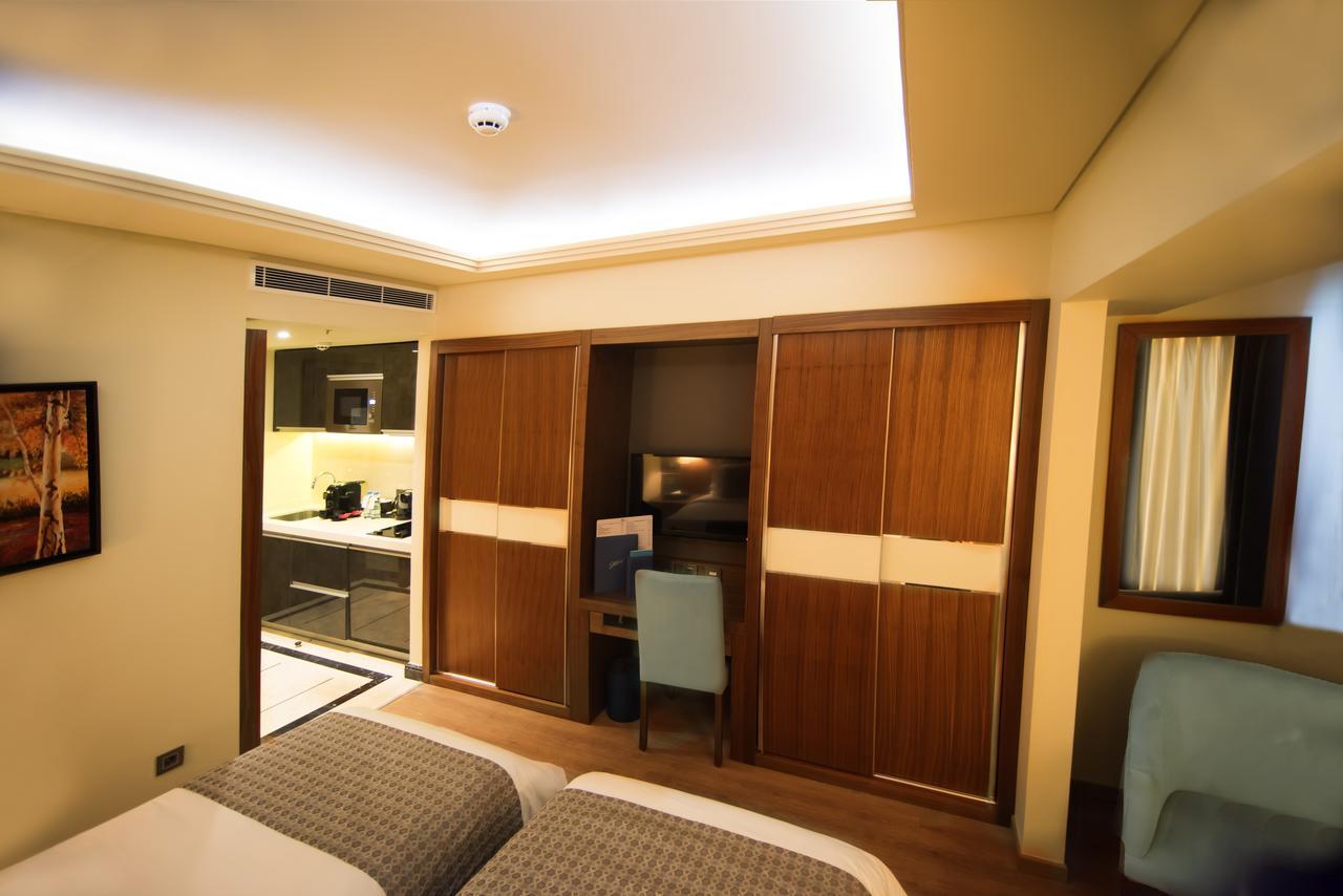 Gems Hotel Бейрут Екстериор снимка