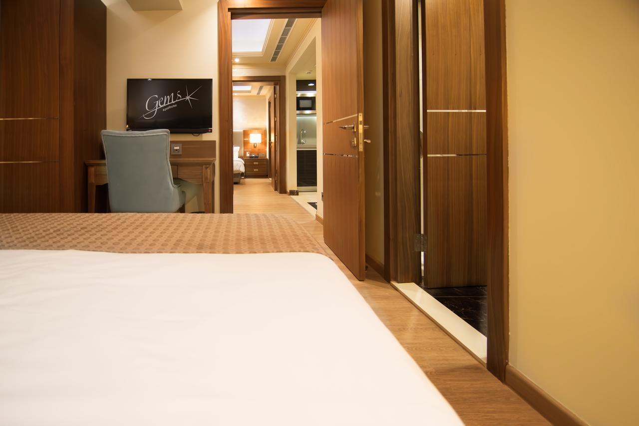 Gems Hotel Бейрут Екстериор снимка